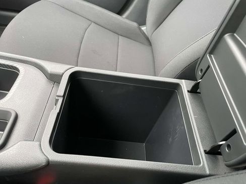 Used 2025 Nissan Sentra S image 27