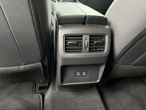 Used 2026 Nissan Rogue SV FWD image 23