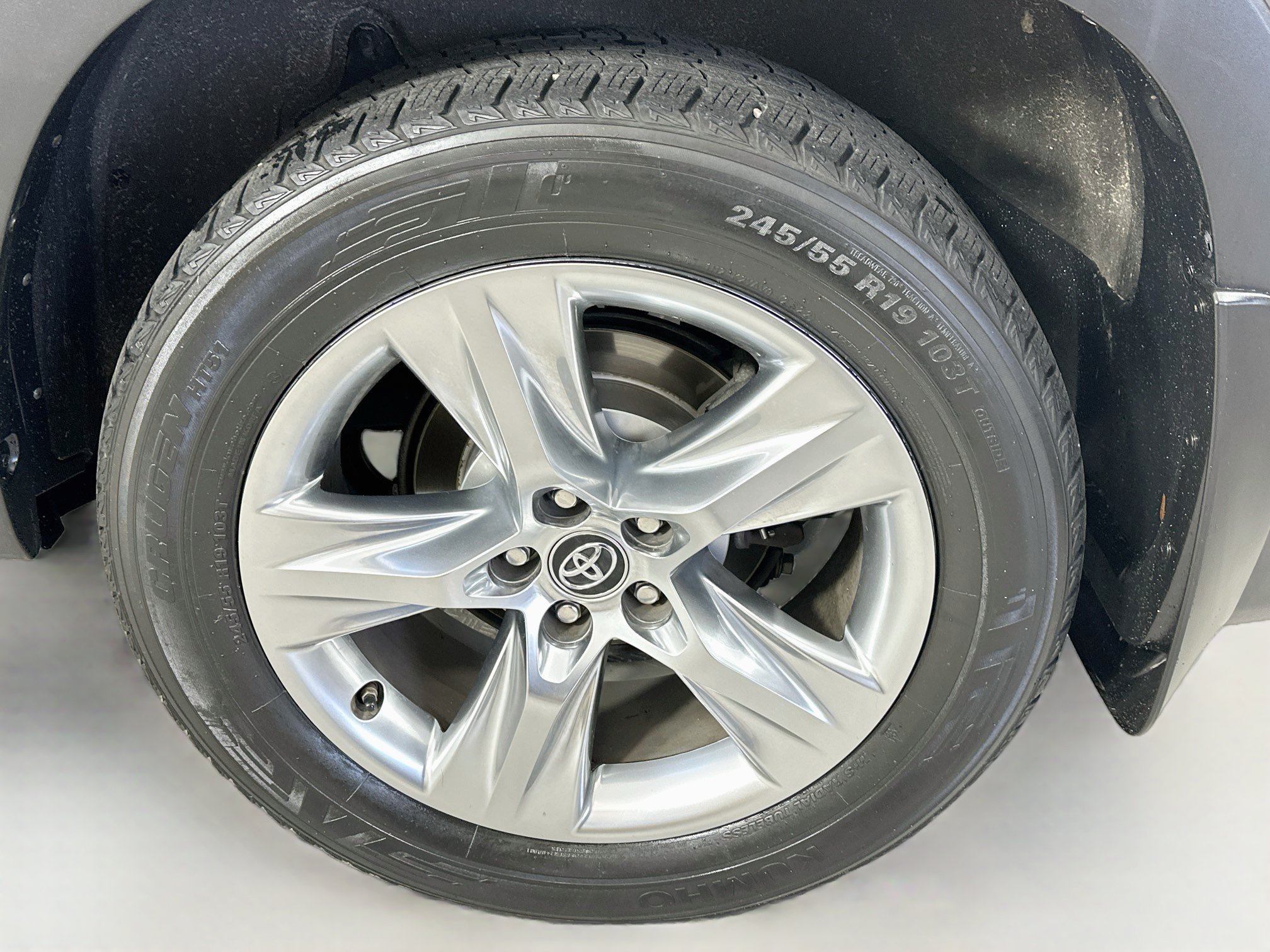 Used 2019 Toyota Highlander Limited w/ Carpet Mat Package (TMS) AWD/4WD image 34