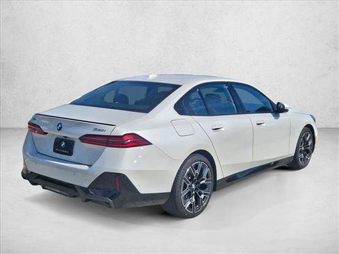 Used 2026 BMW 530i xDrive AWD/4WD image 4