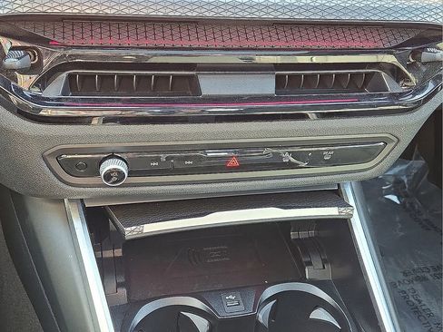 Used 2025 BMW 330i xDrive Sedan image 31