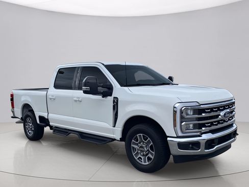 Used 2026 Ford F350 Lariat RWD image 1