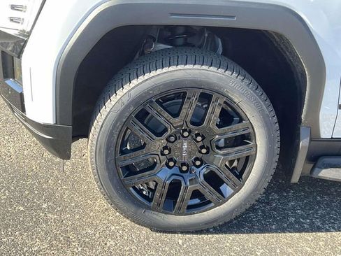 New 2026 GMC Sierra EV Elevation w/ LPO, Elevation Dark Package image 10