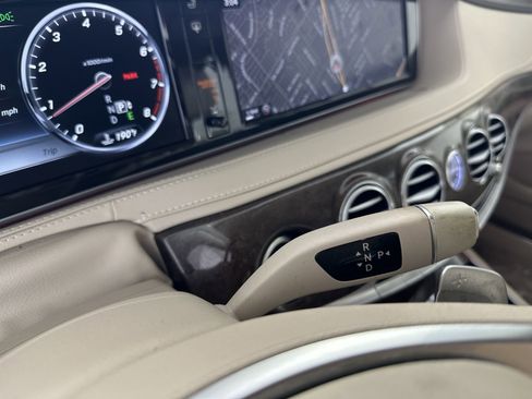 Used 2016 Mercedes-Benz S 550 4MATIC Sedan image 24