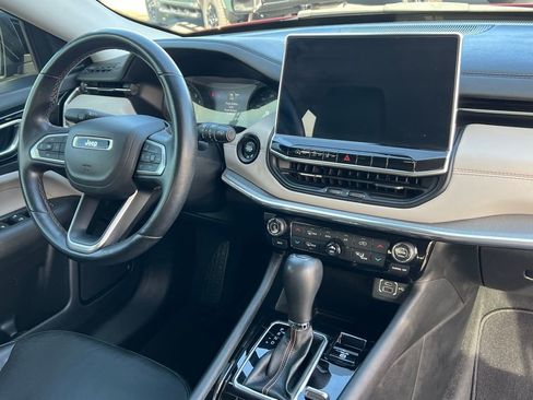 Used 2022 Jeep Compass Limited AWD/4WD image 16