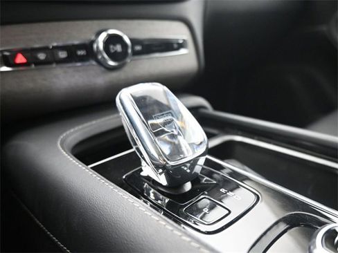 Used 2023 Volvo XC90 B6 Ultimate w/ Protection Package Premier image 12