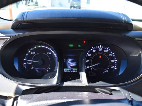 Used 2018 Toyota Avalon XLE Premium image 17