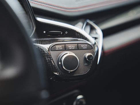 Used 2011 Ferrari 458 Italia Coupe image 21