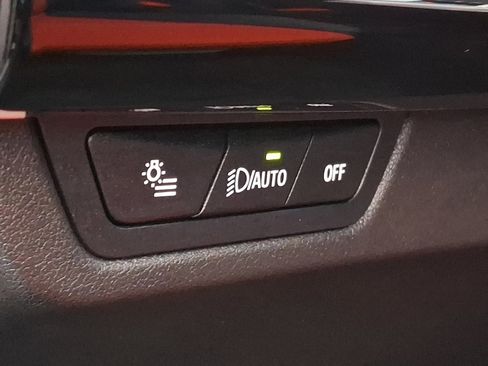 Used 2025 BMW X1 xDrive28i w/ Technology Package image 24