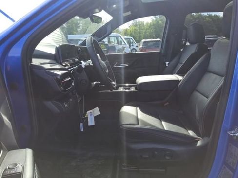 Used 2025 Chevrolet Silverado EV RST AWD/4WD image 5