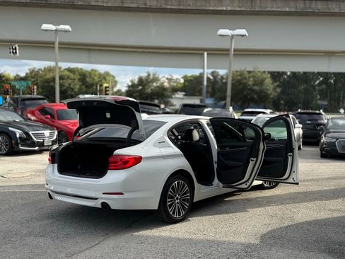 Used 2019 BMW 530e image 36