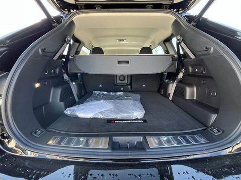 New 2026 Mitsubishi Outlander SE AWD/4WD image 14