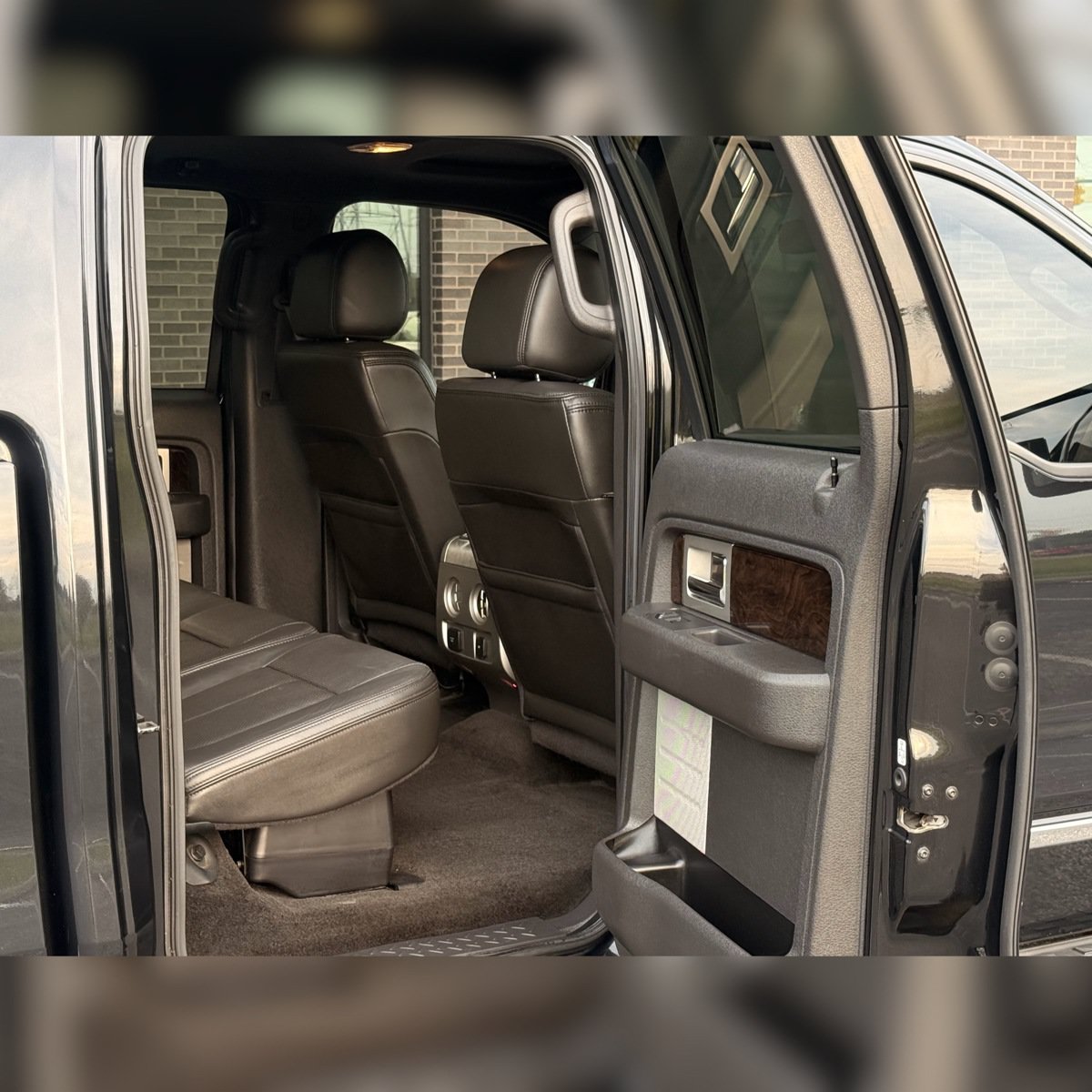 Used 2014 Ford F150 Platinum AWD/4WD image 8