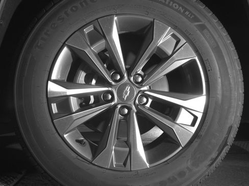 Used 2025 Chevrolet Equinox LT FWD image 12