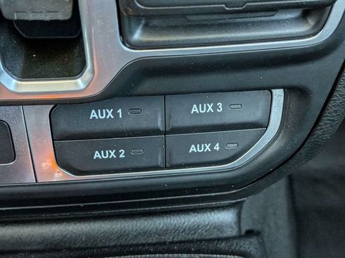 Used 2018 Jeep Wrangler Unlimited Rubicon w/ Safety Group AWD/4WD image 22