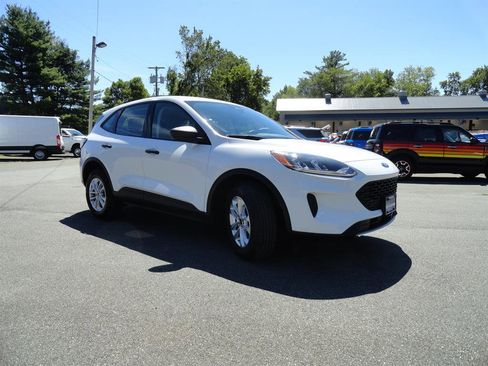 Certified 2022 Ford Escape S image 3