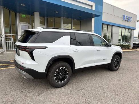 New 2026 Chevrolet Traverse Z71 w/ Enhanced Driving Package AWD/4WD image 7