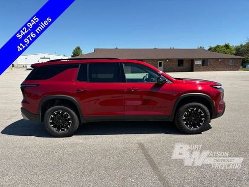 Used 2025 Chevrolet Traverse Z71 w/ Driver Confidence Package AWD/4WD image 7