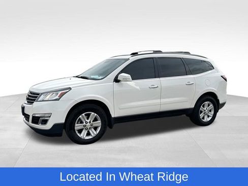 Used 2014 Chevrolet Traverse LT image 1
