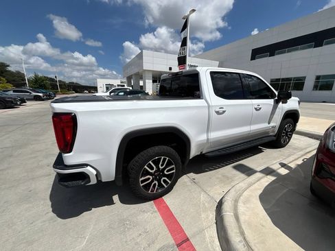 Used 2023 GMC Sierra 1500 AT4 w/ AT4 Premium Package AWD/4WD image 3