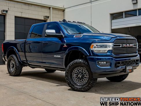 Used 2021 RAM 2500 Laramie AWD/4WD image 1