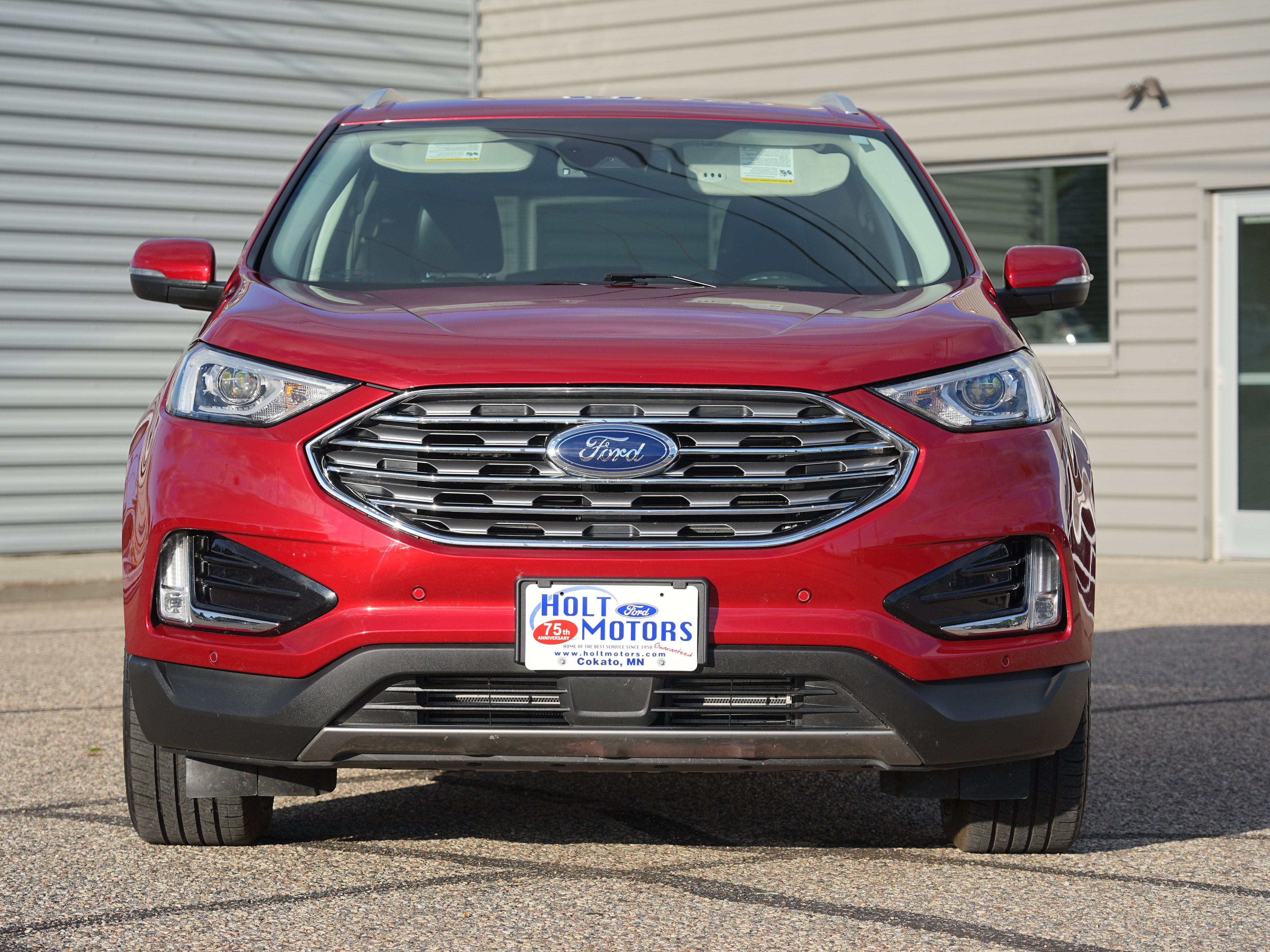 Used 2022 Ford Edge Titanium w/ Class II Trailer Tow Package AWD/4WD image 9