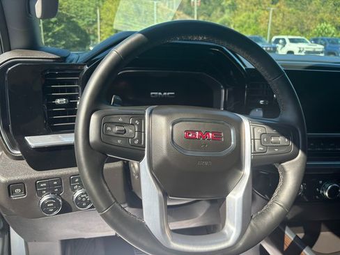 Used 2023 GMC Sierra 1500 SLT w/ SLT Premium Package image 8