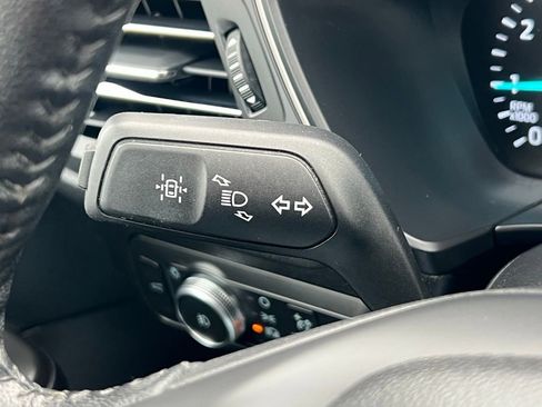 Used 2020 Ford Escape SEL image 32