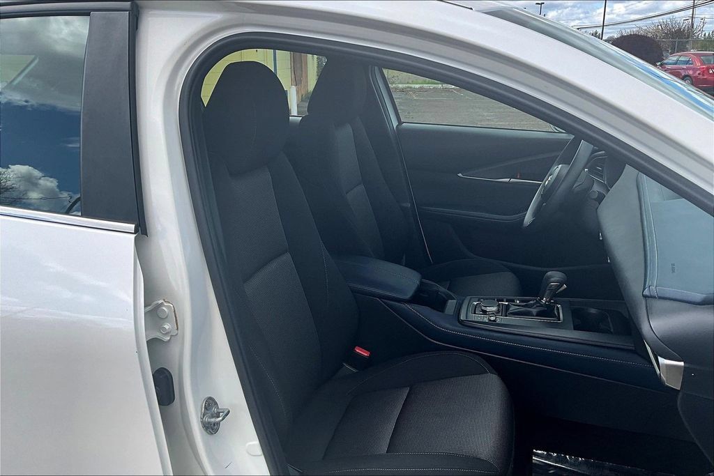 Used 2021 MAZDA CX-30 AWD 2.5 S image 10