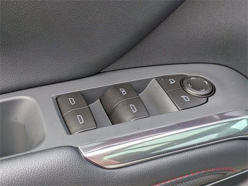 New 2026 Chevrolet Traverse Z71 w/ Enhanced Driving Package image 9