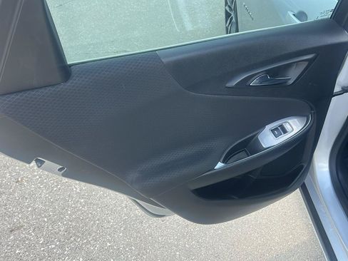 Used 2018 Chevrolet Malibu LT FWD image 11
