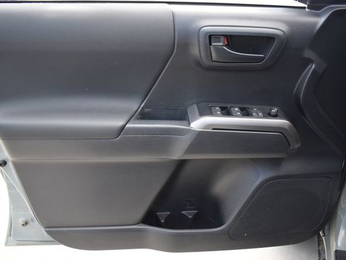Used 2022 Toyota Tacoma SR5 w/ Trail Edition AWD/4WD image 13