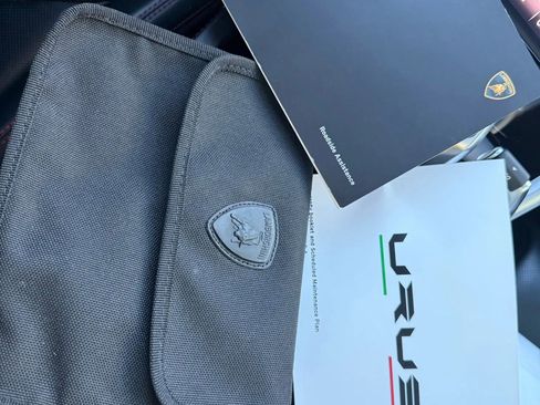 Used 2019 Lamborghini Urus image 21