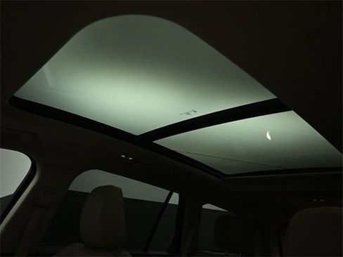 Certified 2023 Lincoln Aviator Reserve w/ Equipment Group 201A image 11