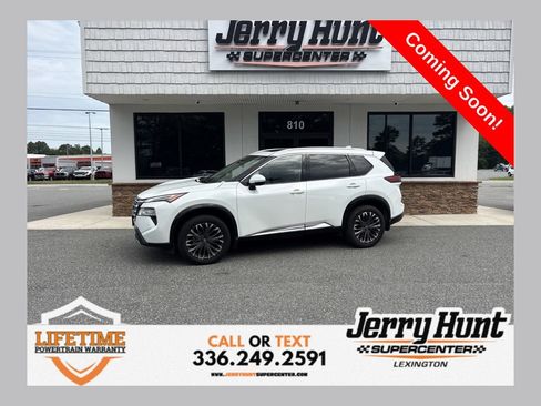 Used 2024 Nissan Rogue Platinum w/ Platinum Premium Package AWD/4WD image 1
