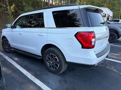 Used 2024 Ford Expedition XLT AWD/4WD image 2