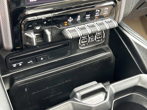 Used 2019 RAM 1500 Limited image 40