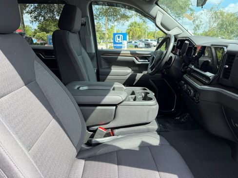 Used 2026 Chevrolet Silverado 1500 RST w/ Rally Edition RWD image 9