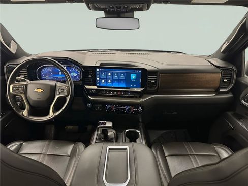 Certified 2022 Chevrolet Silverado 1500 High Country w/ High Country Premium Package image 32