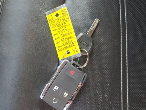 Used 2022 GMC Canyon Denali image 9