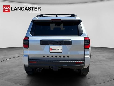 New 2026 Toyota 4Runner SR5 AWD/4WD image 6