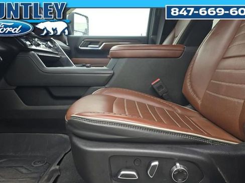 Used 2024 GMC Sierra 2500 Denali Ultimate image 6
