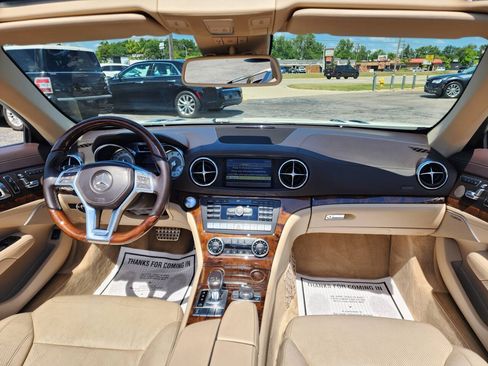 Used 2013 Mercedes-Benz SL 550 image 27