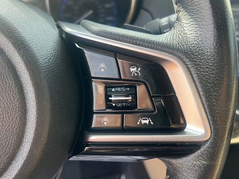 Used 2018 Subaru Outback 2.5i Limited AWD/4WD image 12
