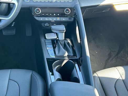 New 2026 Hyundai Elantra Limited image 23