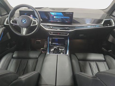 Certified 2026 BMW X5 xDrive50e w/ M Sport Package image 9
