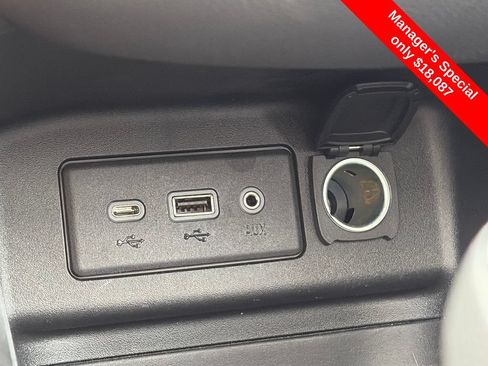 Used 2020 Chevrolet Equinox LT AWD/4WD image 24