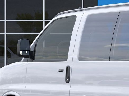 New 2026 Chevrolet Express 2500 LT image 13