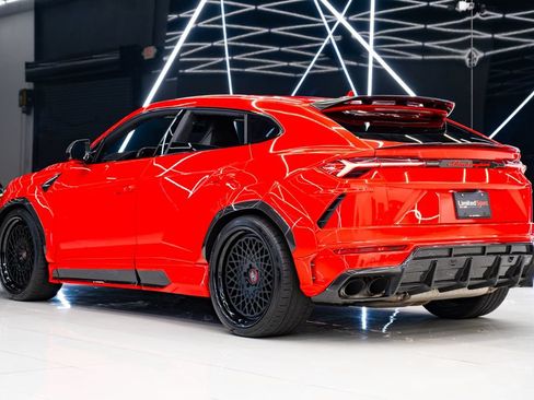 Used 2021 Lamborghini Urus AWD/4WD image 16
