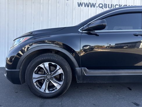Used 2017 Honda CR-V LX image 4